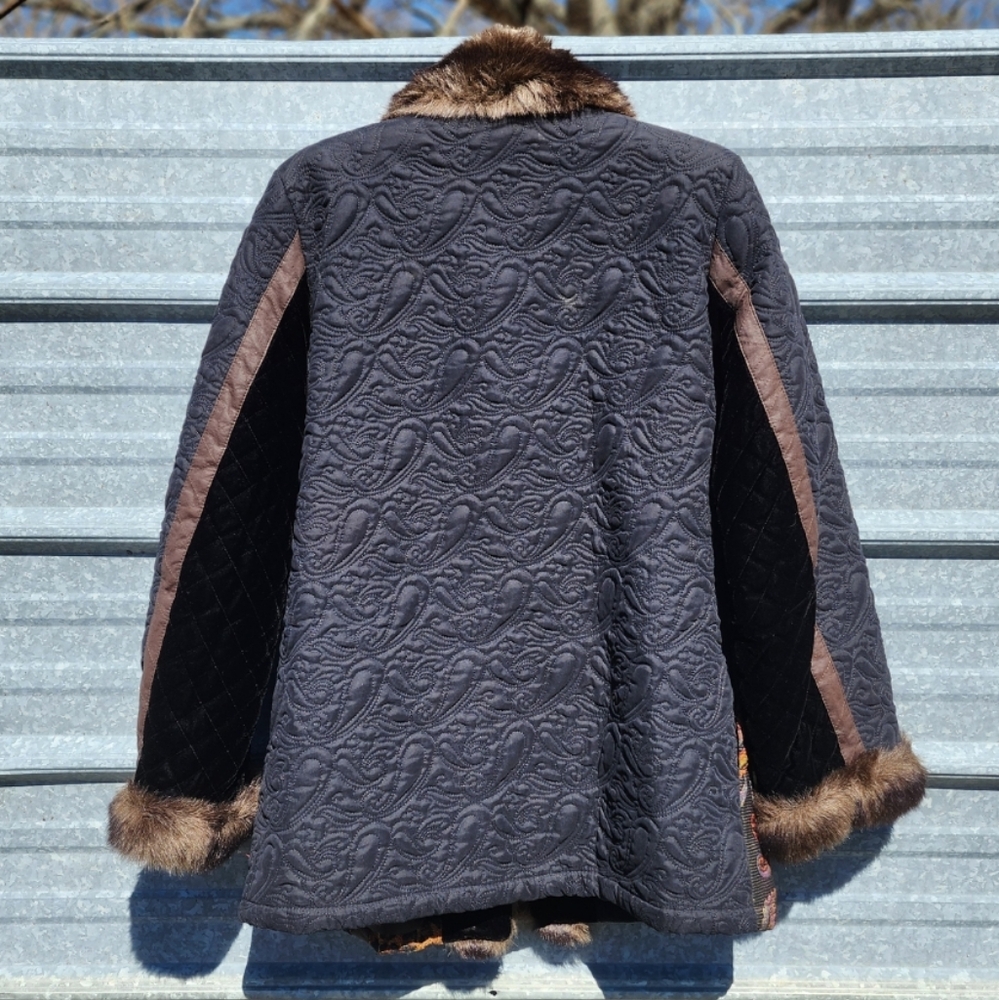 VINTAGE Faux Fur Unique Colorful Quilted Winter Coat - Picture 4 of 13